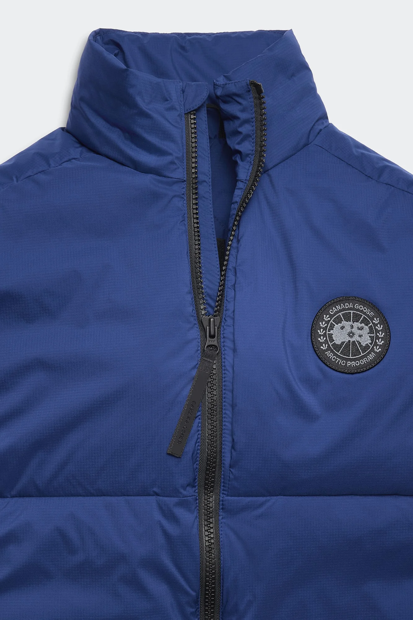 Lodge Vest Black Disc Oxford Navy - Image 2