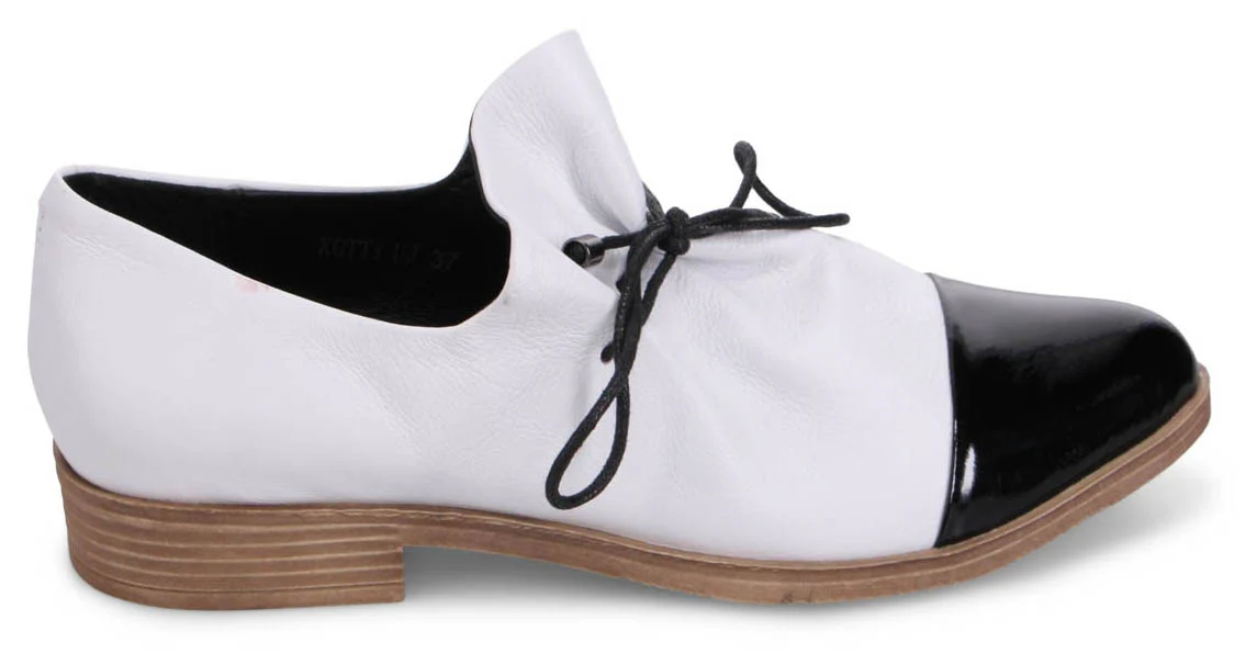Kotty White/Black - Image 2