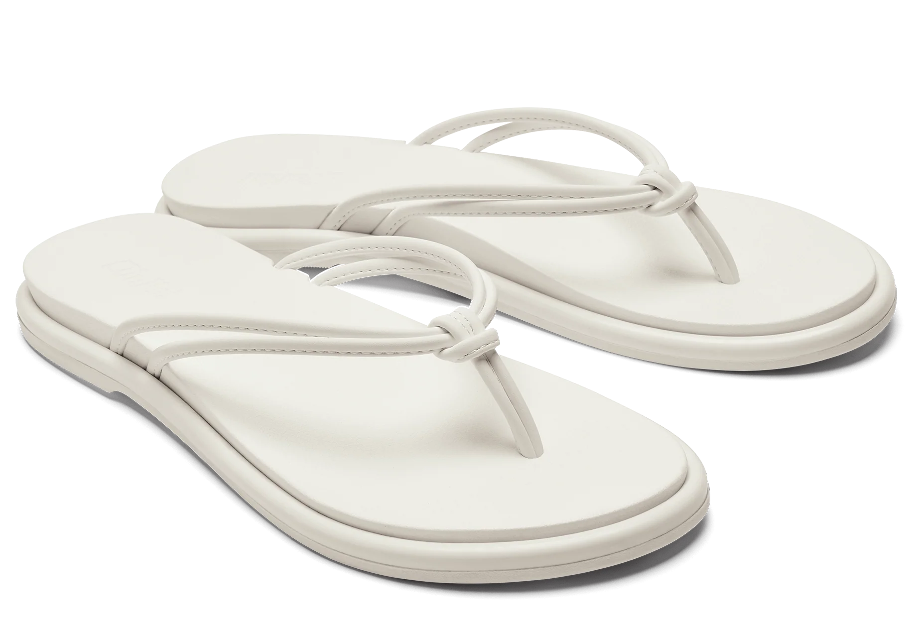 Aka White / White - Image 2
