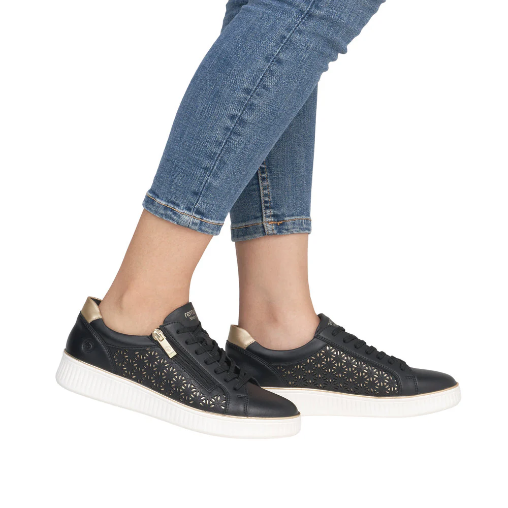 Black Lace Up - Image 9