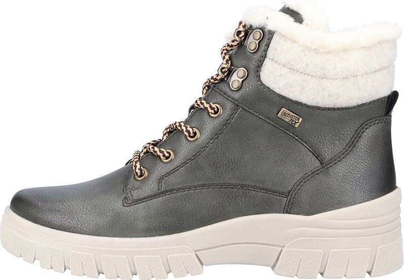 Green Hiker - Image 3