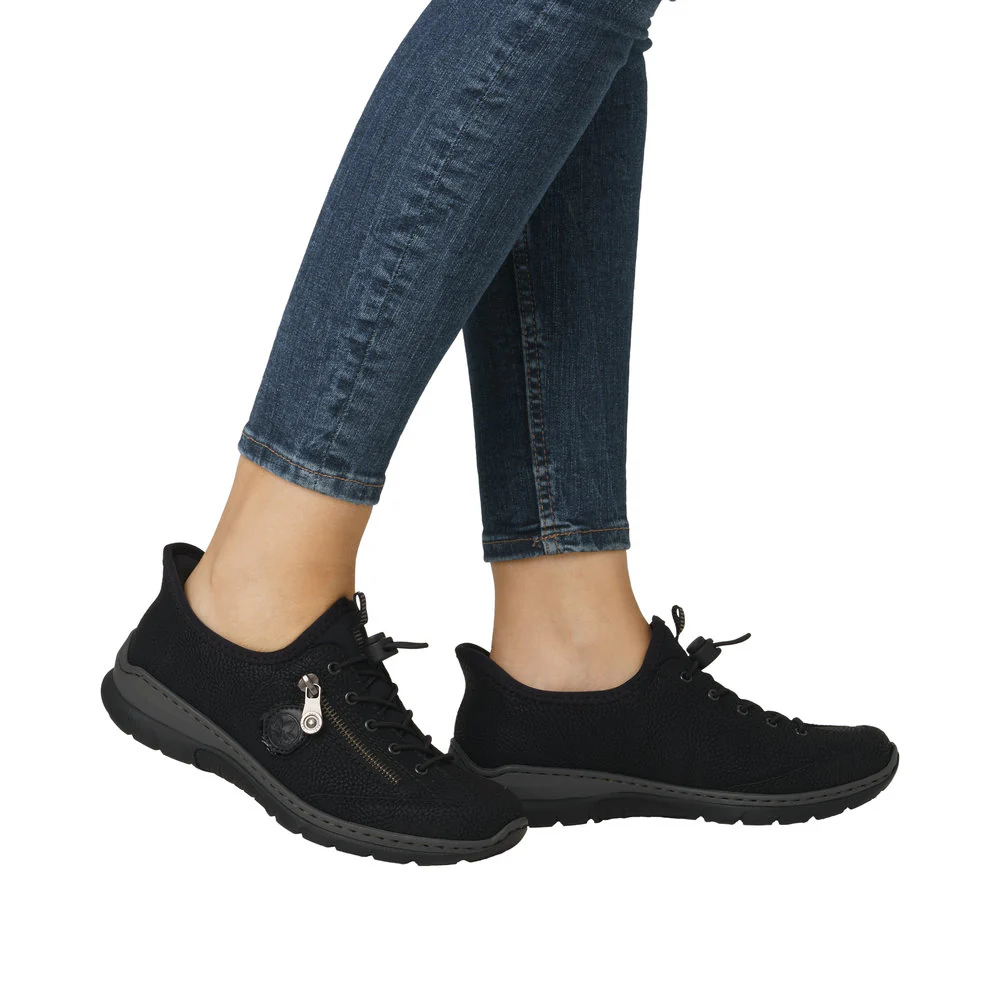 Black Toggle Lace Up - Image 9