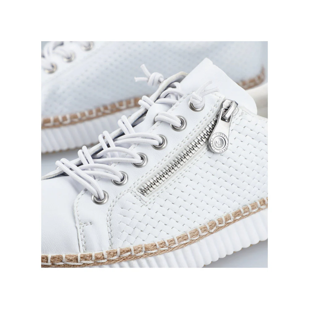 White Lace Up - Image 9